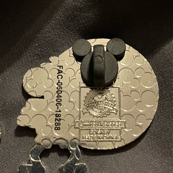 Mickey Mouse mystery pin - Picture 7 of 7